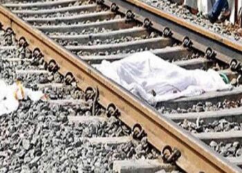 प्रेमिका की हत्या कर ट्रेन के आगे कूद प्रेमी ने दे दी जान