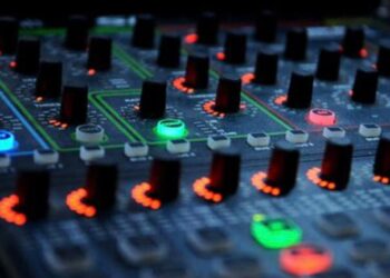 “तुम परेशान न हो, मैं डीएम-एसपी को मैनेज कर लूंगा”