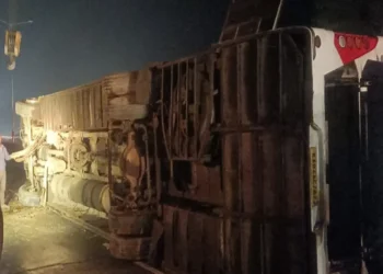 कर्नाटक में भीषण सड़क हादसा, तीन महिलाओं की मौत, दस से ज्यादा घायल