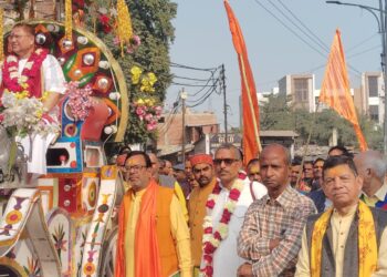 राम मय हुआ शहर, वृंदावन के सुप्रसिद्ध कथावाचक अतुल कृष्ण ने शुरू की कथा