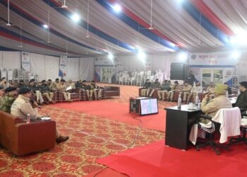 महाकुंभ के सुरक्षित आयोजन के लिए पुलिस अधिकारियों ने किया मंथन