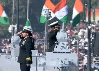 भारत मना रहा है 76वां गणतंत्र दिवस, कर्तव्य पथ पर सेना का शौर्य और सांस्कृतिक धरोहर का प्रदर्शन