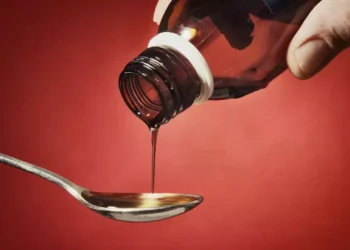 खांसी से छुटकारा दिलवाने का दावा करने वाला कफ सिरप लैब जांच में फेल