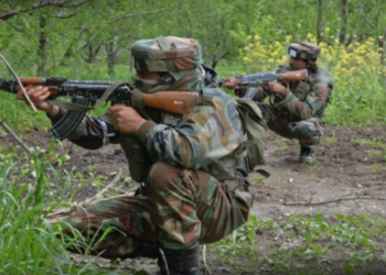 सुरक्षाबलों और नक्सलियों के बीच मुठभेड़, आठ ढेर, फायरिंग जारी