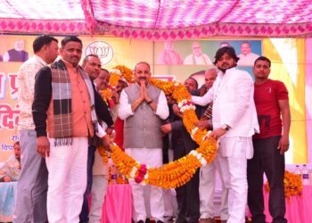 राज्यमंत्री ने लालगंज में आयोजित पंचायत प्रतिनिधि सम्मेलन में की शिरकत