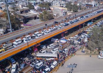 महाकुंभ में महाजाम, संगम रेलवे स्टेशन पांच दिन के लिए बंद, फंसे लाखों यात्री