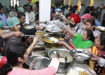 40 अनाज मंडियों में शुरू होगी अटल किसान-मजदूर कैंटीन, दस रुपये में मिलेगा शुद्ध भोजन