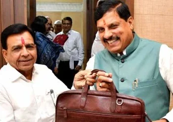 मध्यप्रदेश सरकार ने पेश किया 4.21 लाख करोड़ रुपये का बजट, धार्मिक स्थलों के लिए नई योजनाएं