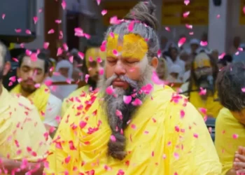 श्री हित राधा केलि कुंज आश्रम में संत प्रेमानंद जी महाराज के जन्मोत्सव की धूम