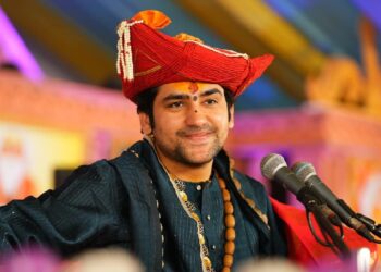 जाति की बजाय अमीरी और गरीबी की होनी चाहिए जनगणना : बाबा बागेश्वर