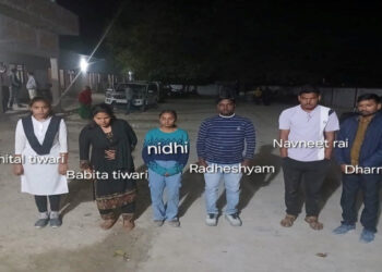 एसटीएफ ने यूपी बोर्ड की इण्टरमीडिएट परीक्षा में नकल कराने वाले गिरोह का किया भंडाफोड़, छह गिरफ्तार