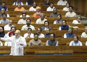 लोकसभा में पास हुआ वक्फ संशोधन विधेयक, विपक्ष ने जमकर किया हंगामा