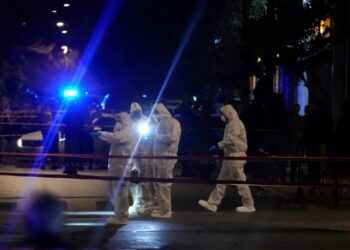 एथेंस में ग्रीस की रेलवे कंपनी के बाहर बम विस्फोट, बाल-बाल बचे लोग