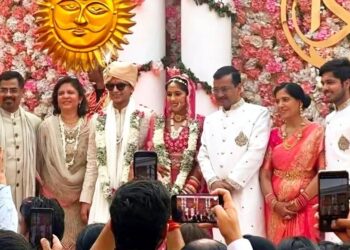 केजरीवाल परिवार में खुशियों की गूंज, बेटी हर्षिता ने लिए सात फेरे, दूल्हा बने संभव जैन