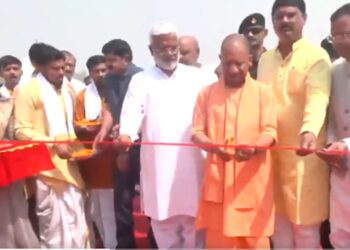 महराजगंज को सीएम योगी की बड़ी सौगात, नौतनवा में रोहिन बैराज का किया उद्घाटन