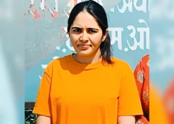 फेल हुई, लेकिन 15 लाख में डमी बन पास कराई परीक्षा, दंपति गिरफ्तार