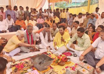 विधायक डा. नीरज बोरा ने किया सेतु निर्माण का भूमिपूजन