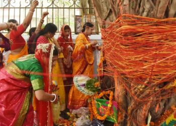 वट सावित्री व्रत के लिए क्या है शुभ मुहूर्त, कौन-कौन सी पूजन सामग्री है जरूरी