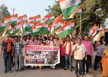 शौर्य तिरंगा यात्रा में गूंजे भारत माता के जयकारे