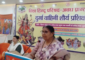 शास्त्र और शास्त्र दोनों का ज्ञान जरूरी : मीनाक्षी ताई