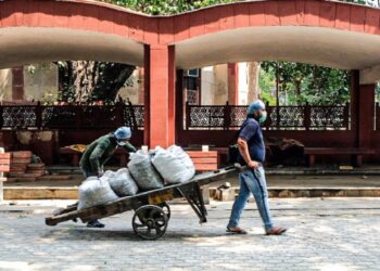 काशी के बाद अब उज्जैन बना लावारिस लाशों का शहर, भिखारियों की बाढ़ से संकट में ‘मोक्ष नगरी’