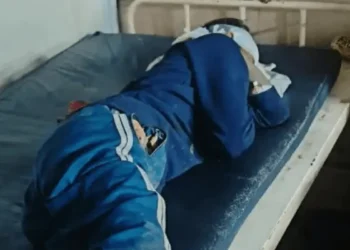 शादी में नहीं बुलाया तो बरसे डंडे-पत्थर, दो पक्षों बीच भारी विवाद