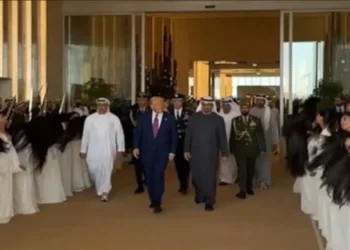 ट्रंप का यूएई में महिलाओं ने किया अलग अंदाज़ में स्वागत