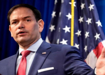 अमेरिका में चीनी छात्रों के लिए बढ़ेंगी मुश्किलें, ट्रंप सरकार ने दी वीजा रद्द करने की धमकी