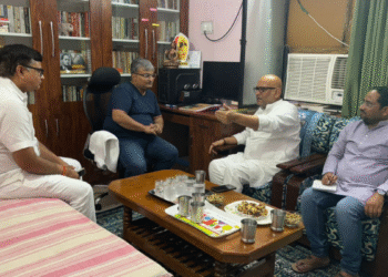 लखनऊ विश्वविद्यालय के प्रोफेसर रविकांत के बयान पर विवाद, कांग्रेस अध्यक्ष अजय राय ने जताया समर्थन