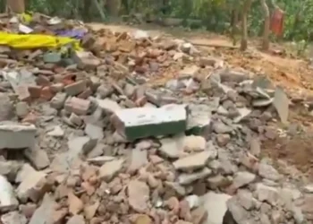 बहराइच में गरजा बुलडोजर लक्कड़ शाह सहित चार मजार जमीदोंज