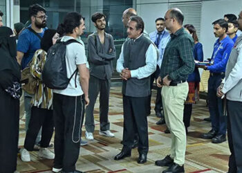 ईरान से सुरक्षित लाए गए सभी 94 कश्मीरी छात्र अब कश्मीर भेजे गए