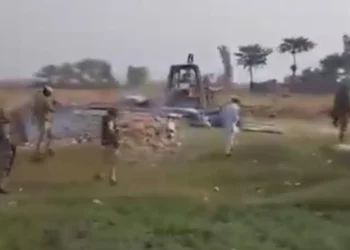 सरकारी ज़मीन पर अतिक्रमण के खिलाफ प्रशासन की सख्त कार्रवाई, ढहाए गए 37 मदरसे