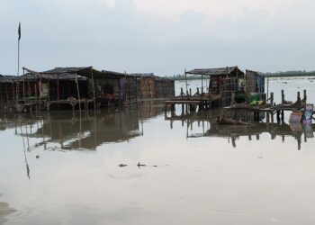 अमरोहा में उफान पर गंगा, 50 गांवों पर मंडरा रहा बाढ़ का खतरा