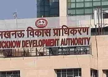 गोसाईंगंज और काकोरी में सात अवैध प्लाटिंग के निर्माण किए गए ध्वस्त