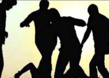 जमीन के बंटवारे को लेकर मारपीट, युवक गंभीर रूप से घायल