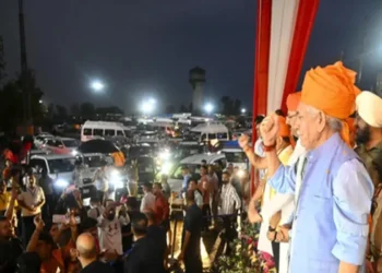 बम-बम भोले के नारों संग जम्मू से पहला जत्था रवाना, श्रद्धालुओं में उत्साह और निडरता