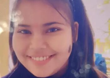 दोस्तों से बातचीत कर रही छात्रा की अचानक मौत, परिवार सदमे में