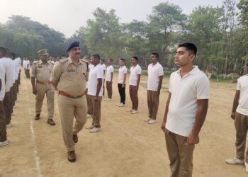 एएसपी दक्षिणी ने पुलिसकर्मियों को फिटनेस व अनुशासन के प्रति किया जागरूक