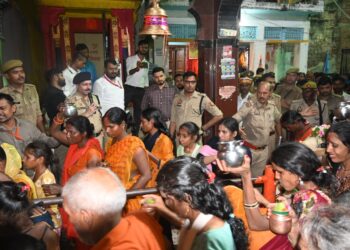 श्रावण के दूसरे सोमवार पर लोधेश्वर में तीन लाख श्रद्धालुओं ने किया पूजन अर्चन