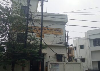 बिजली विभाग में ड्राइवर की दबंगई! जेई और एक्सईएन को हटवाने की दी  धमकी