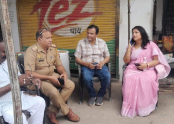 मानसरोवर मार्केट में जीएसटी टीम की छापेमारी पर हंगामा, व्यापारियों ने दुकानें बंद कर किया प्रदर्शन