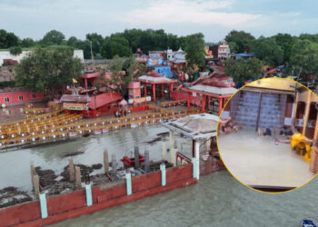 प्रयागराज में बढ़ रहा गंगा -यमुना का जलस्तर, फिर लेटे बड़े हनुमान जी ने किया स्नान  