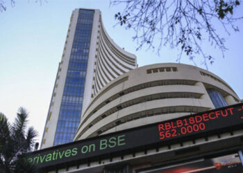 बाजार में उतार-चढ़ाव के बीच बढ़त, सेंसेक्स 193 अंक और निफ्टी 56 अंक ऊपर