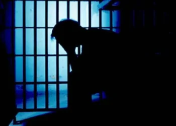 समाज कल्याण मंत्री का निजी सचिव छेड़छाड़ में गिरफ्तार