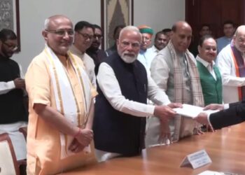 उपराष्ट्रपति पद के लिए एनडीए उम्मीदवार सीपी राधाकृष्णन ने भरा नामांकन