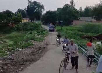 ड्रोन अफवाहों पर पुलिस का एक्शन मोड, गांव-गांव जाकर कर रही जागरूक