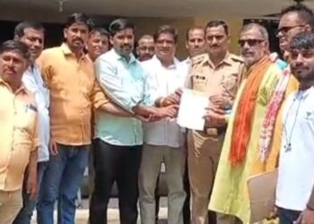 मातृ शक्ति के अपमान को लेकर भाजपाइयों ने थाने में सौंपा ज्ञापन