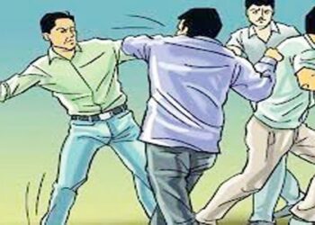 कहासुनी के बाद गेस्टहाउस विवाद ने लिया हिंसक मोड़, तीन घायल