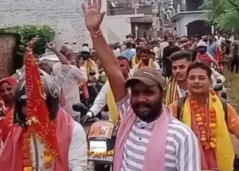 मां के दर्शनों को खंदौली से निकला भक्तों का जत्था