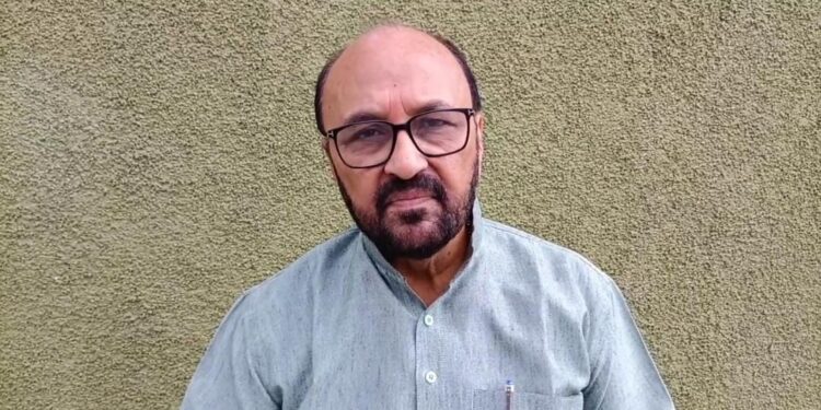 शिक्षा मंत्री योगेन्द्र उपाध्याय